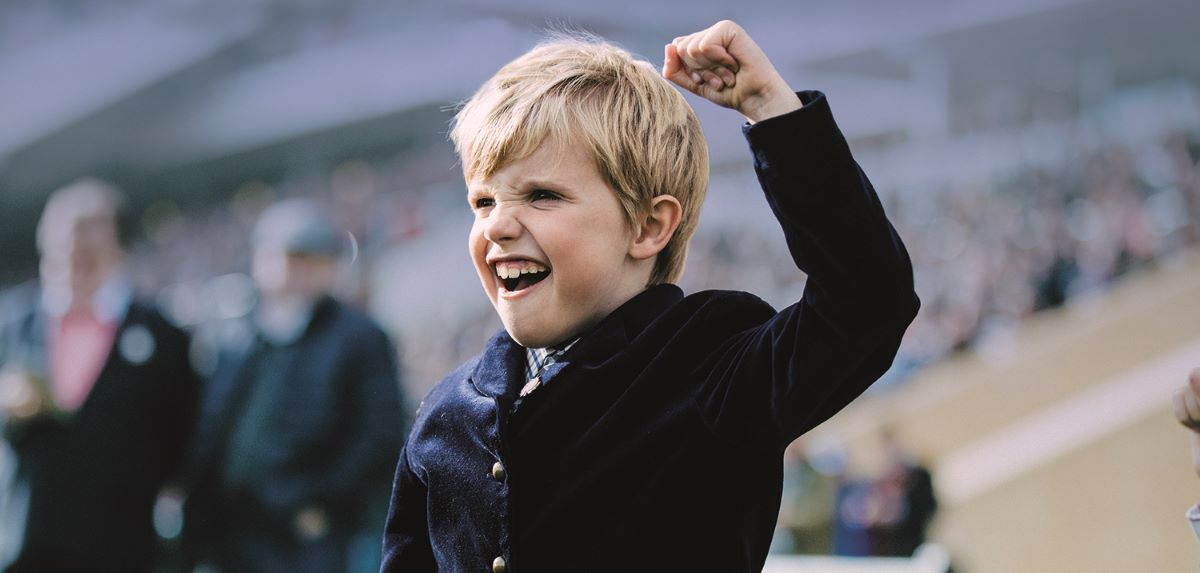 Child spectator family fun raceday