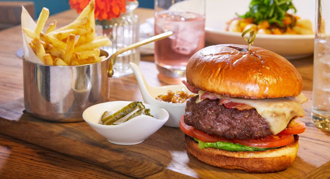 Burger at the Ellenborough Park's Horsebox pub