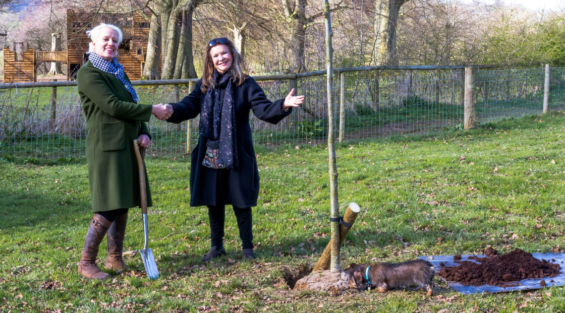 Nell Giffords planting oak tree at Sudeley